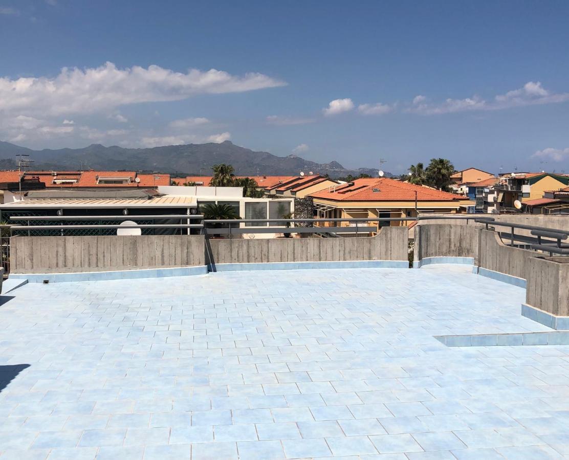 Appartamento Casasolemare Fondachello Eksteriør billede